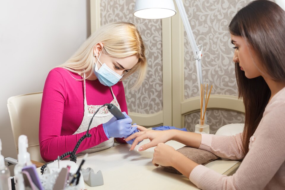 Seyitgazi Manikürcü